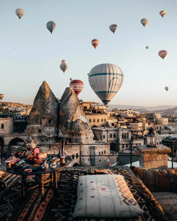 One of the best hotels for a hot air balloon sunrise photo in Goreme, Cappadocia is Sultan Cave Suites.