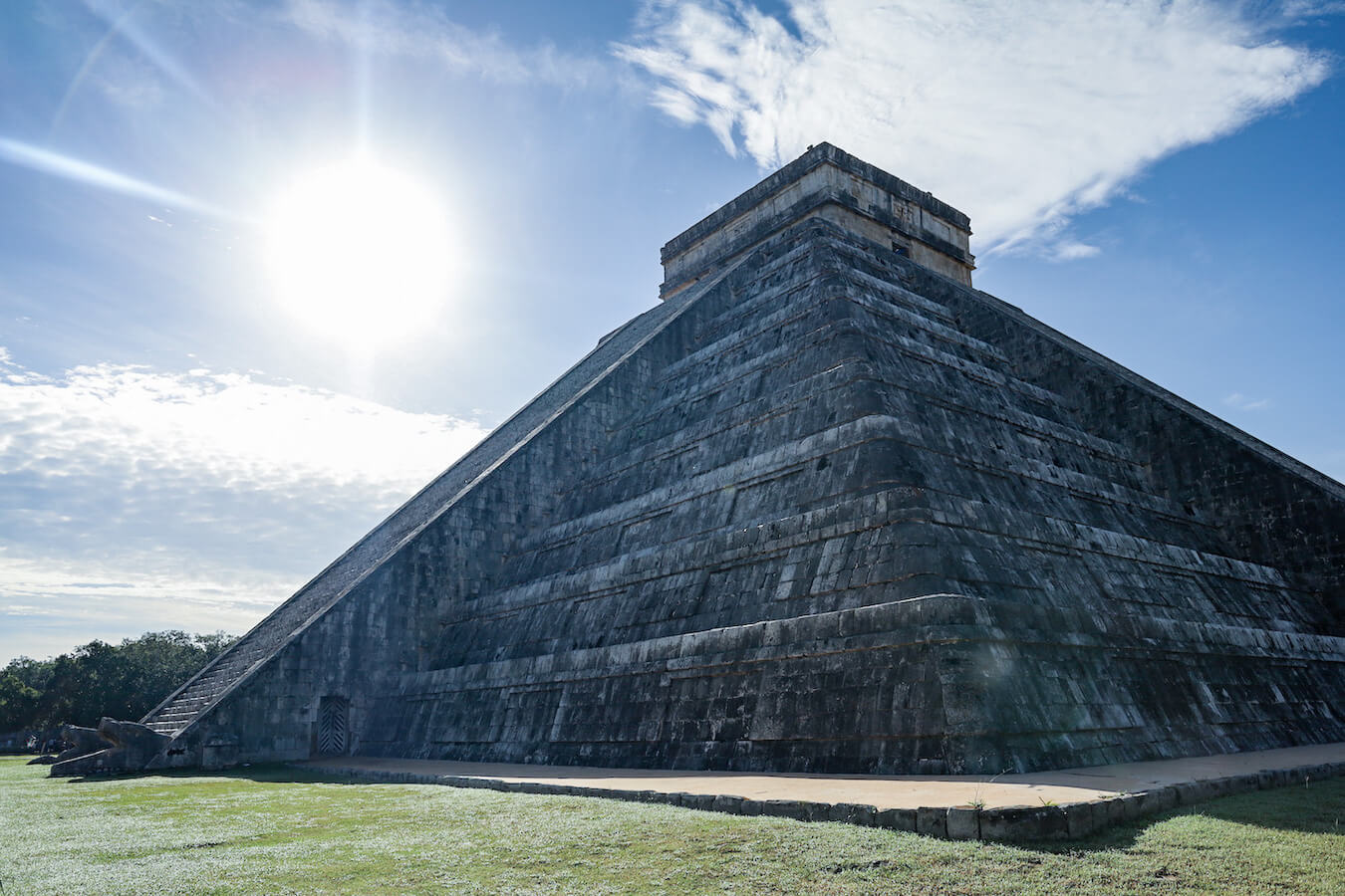 Temple Kukulkan or El Castillo as it's also known is one of the most impressive sights to visit at Chichén Itzá - our self-guided tour helps visitors understand this impressive structure without an organised group tour