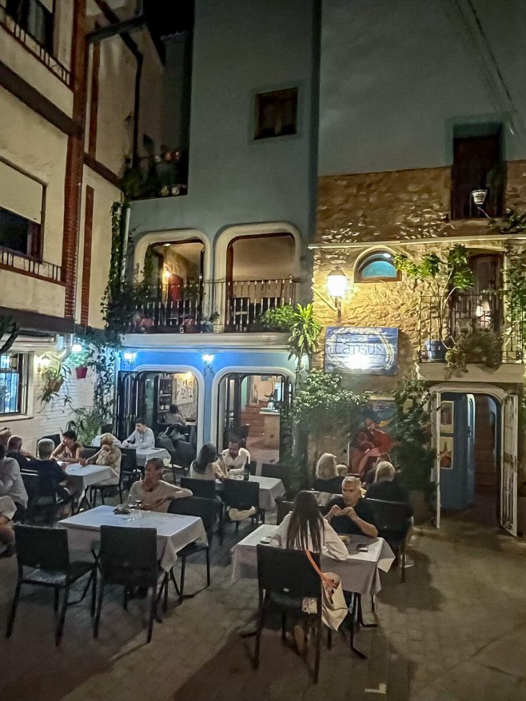 Lapsus restaurant at night in the old town of Calpe