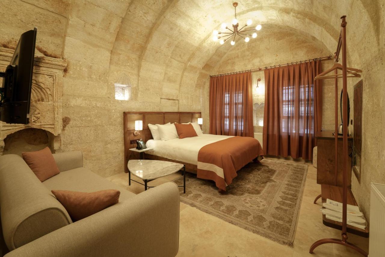 Henna Hotel Cave Suites cave room