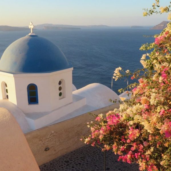 Beyond the Tourist Trail in Santorini (+ How Many Days You’ll Need)