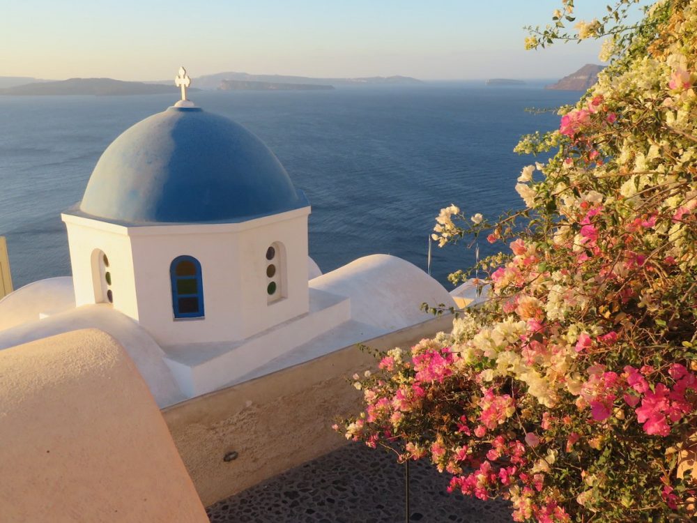 Oia sunrise in Santorini Greece