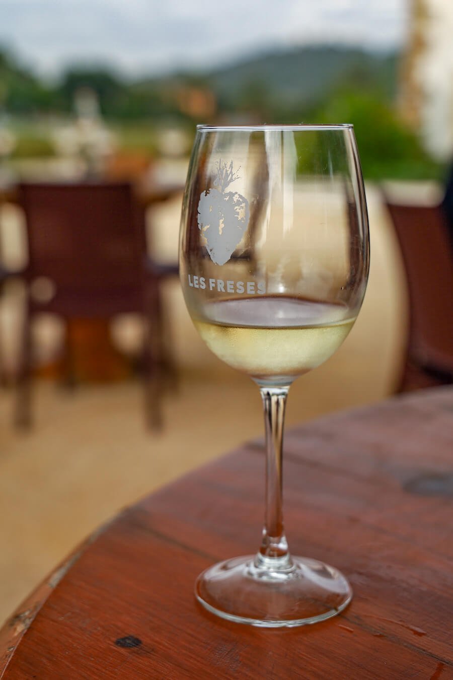 A glass of Les Freses muscatel wine, at the Les Freses wine tasting in Javea / Xabia.