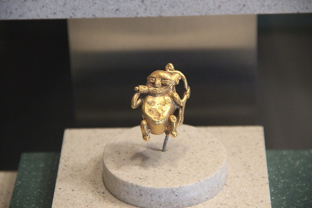 An artefact found in the sacred cenote at Chichén Itzá