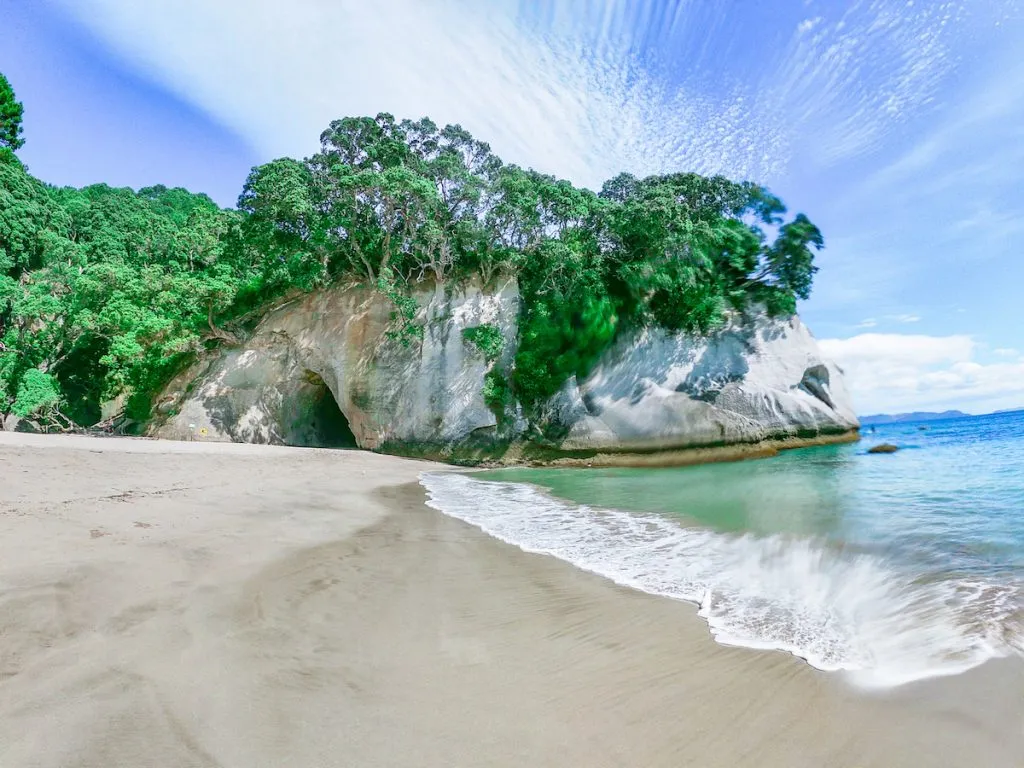 Best places to visit in the North Island, New Zealand - Cathedral Cove