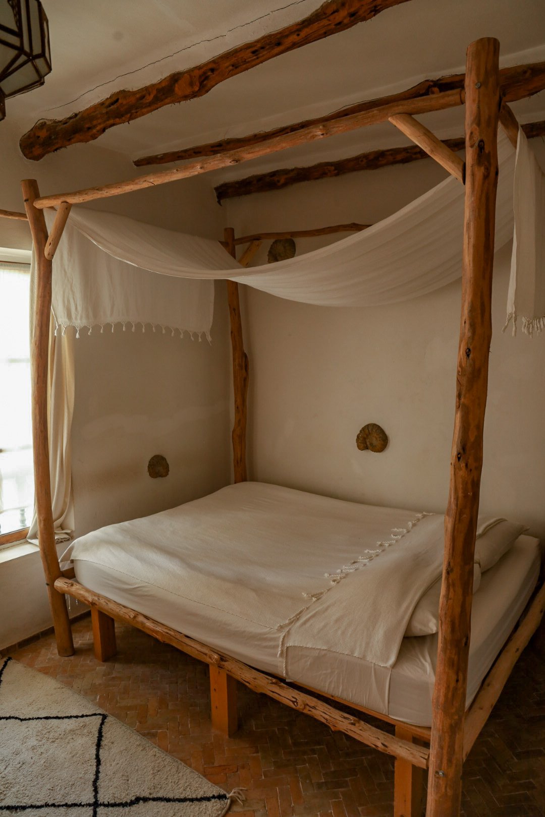 The rustic balinese style room of the Baladin Riad in Essaouira