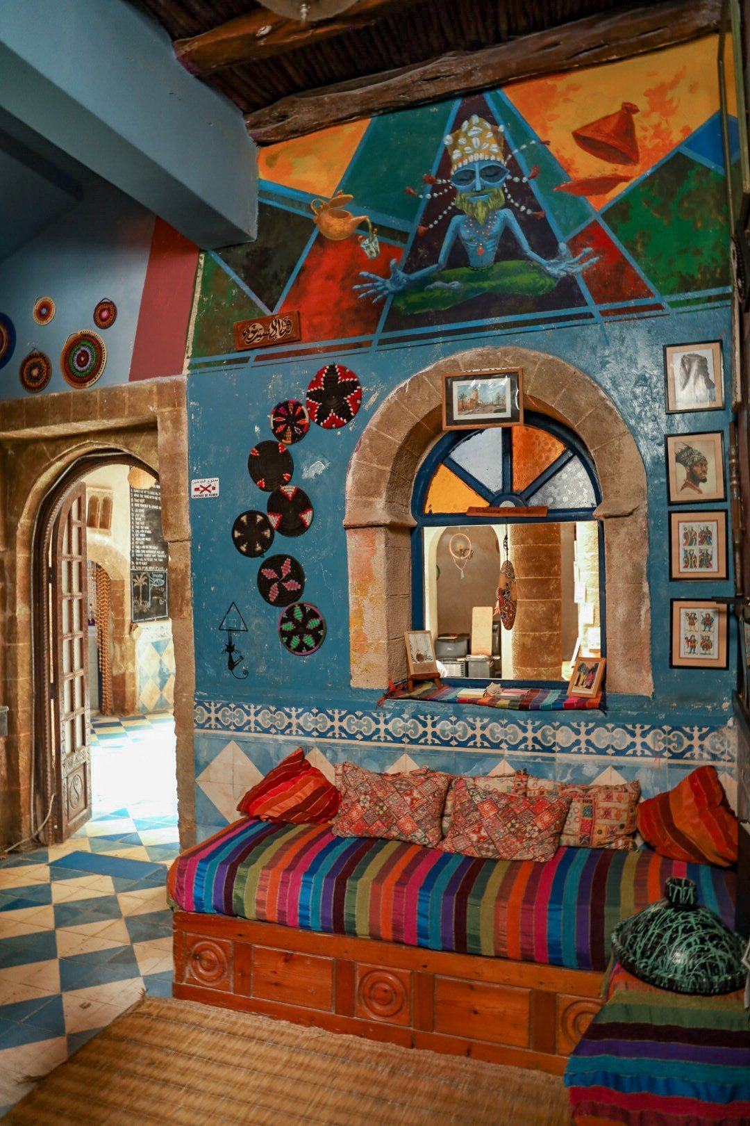 The entrance to the Chill Art Hostel