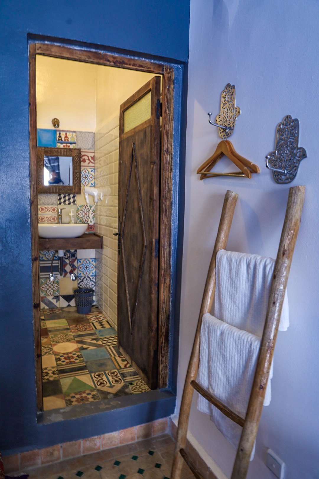 The bathroom of Riad Inna in Essaouira