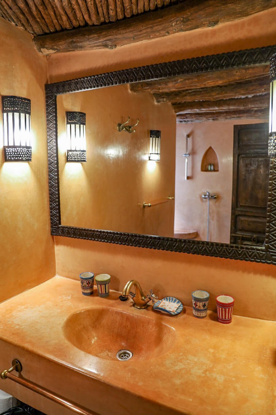 The bathroom in Ryad Watier