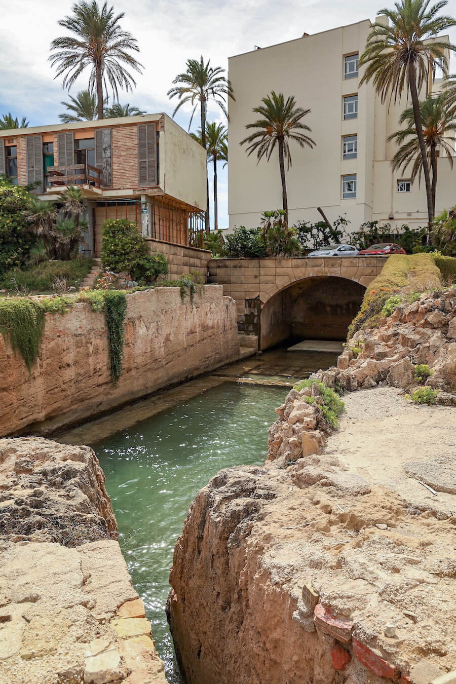 The Queen's Baths (Banys de la Reina) in Javea at the Minister's Cove.
