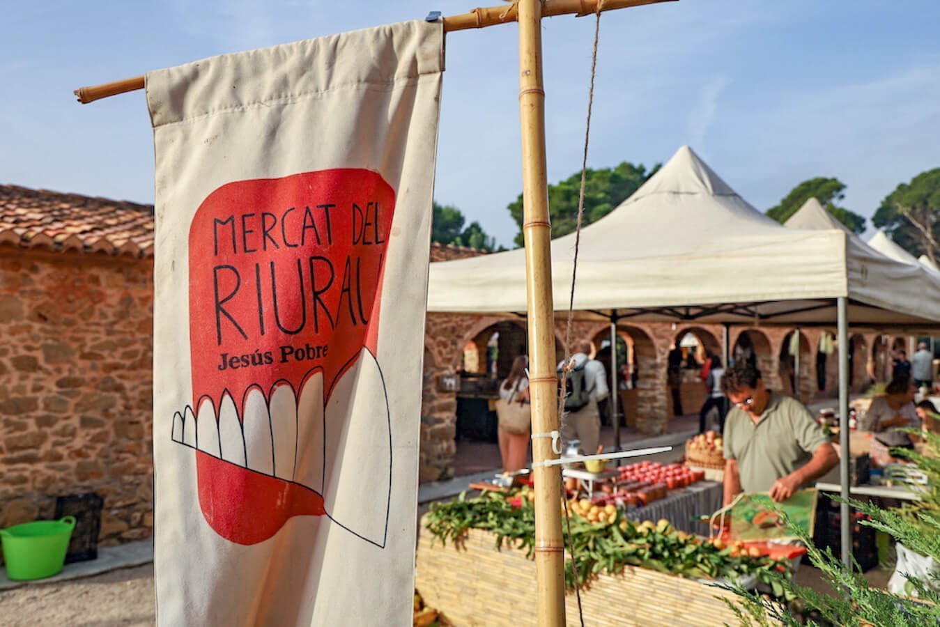 The Mercat del Riurau on a Sunday in Jesus Pobre - one of the best things to do when visiting Javea 