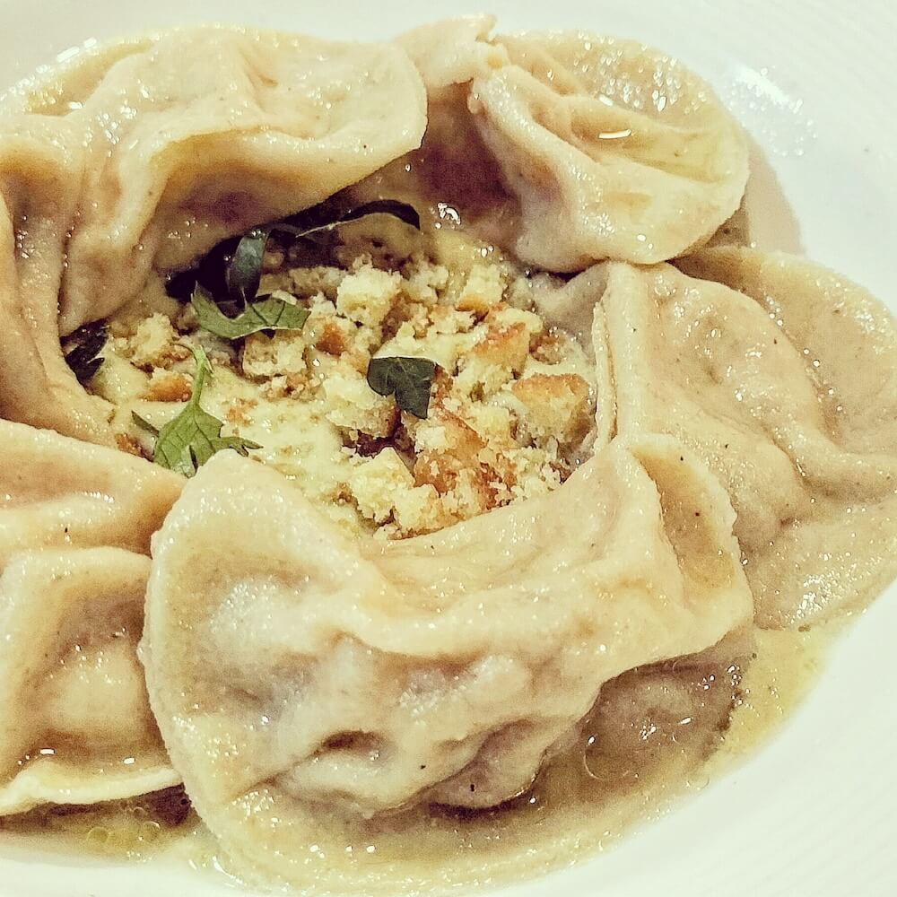 A meal served at 9...Donde Fabrizio in Javea / Xabia