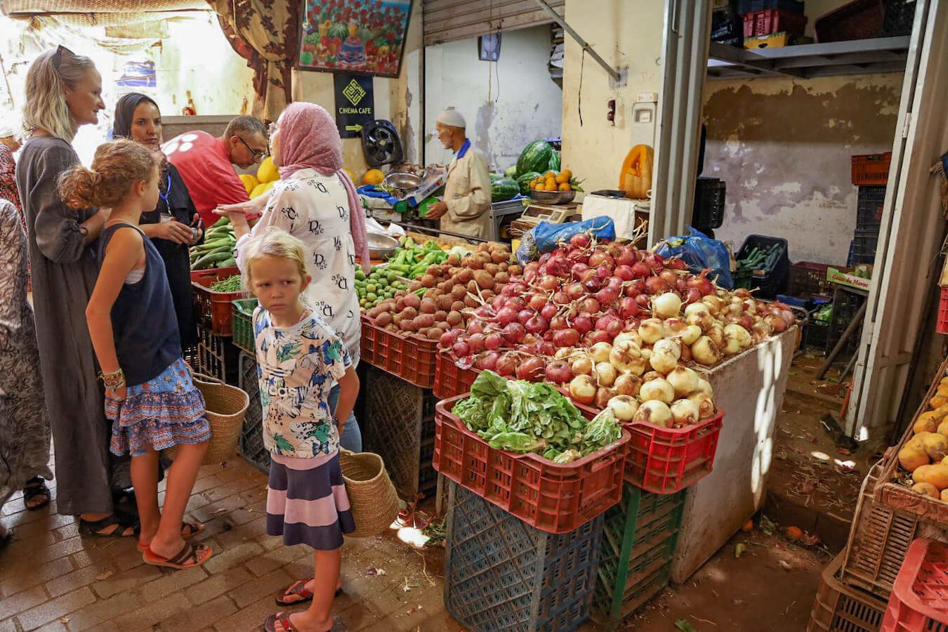 Visiting the medina in Fes on a guided walking tour and cooking class