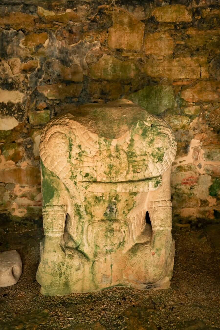 Decapitated statue of Structure 33 at Yaxchilan ruins